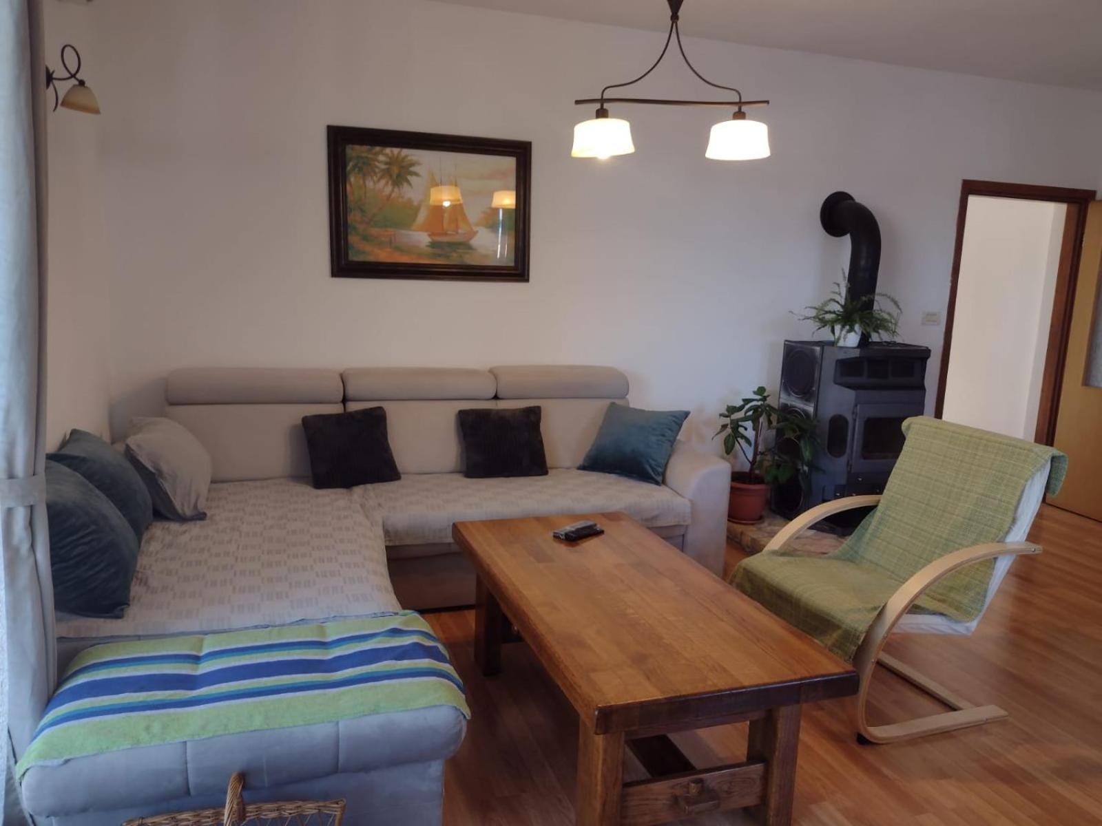 Spacious Apartment With Parking&Garden Marčana Exterior foto