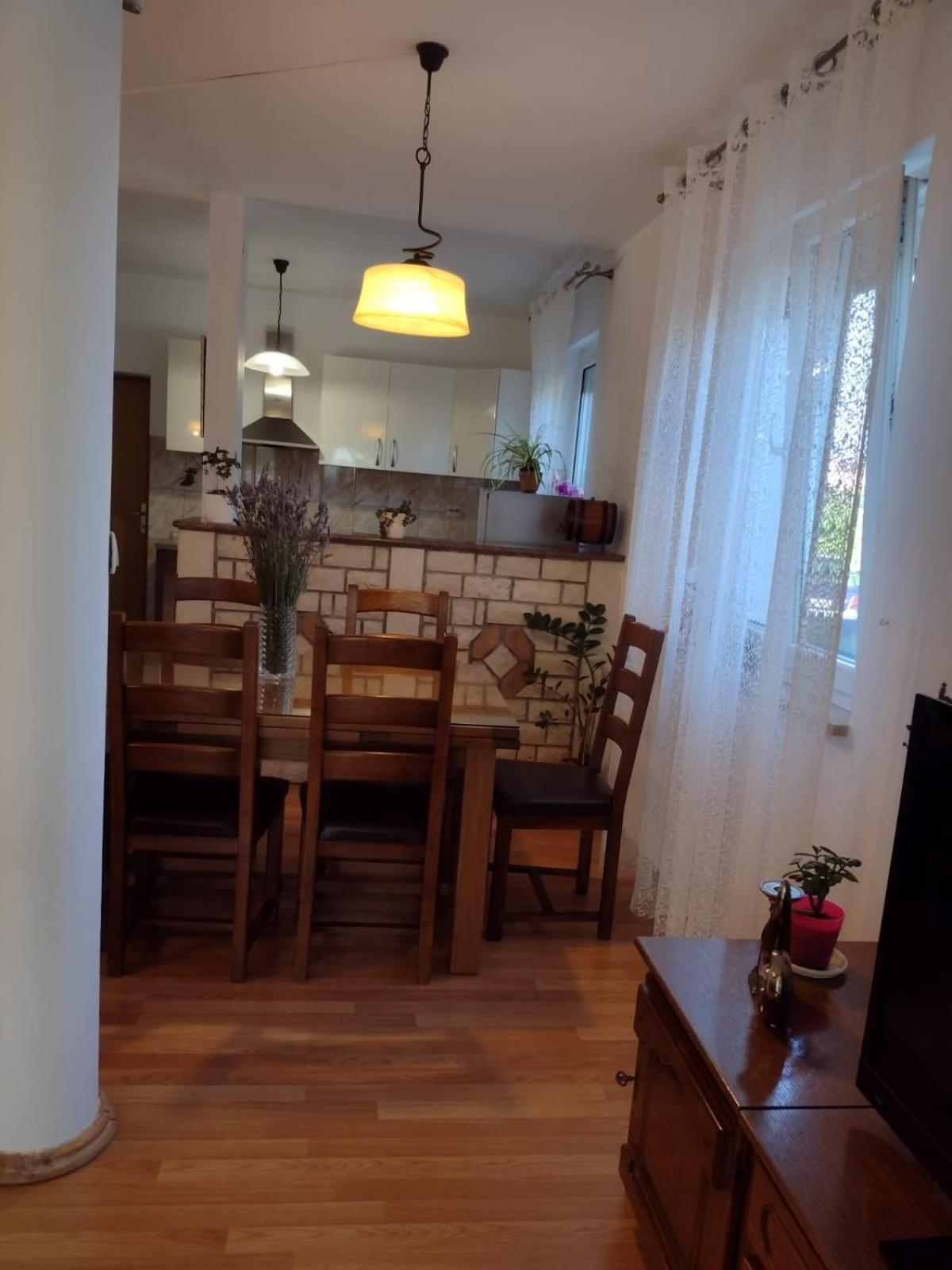 Spacious Apartment With Parking&Garden Marčana Cameră foto
